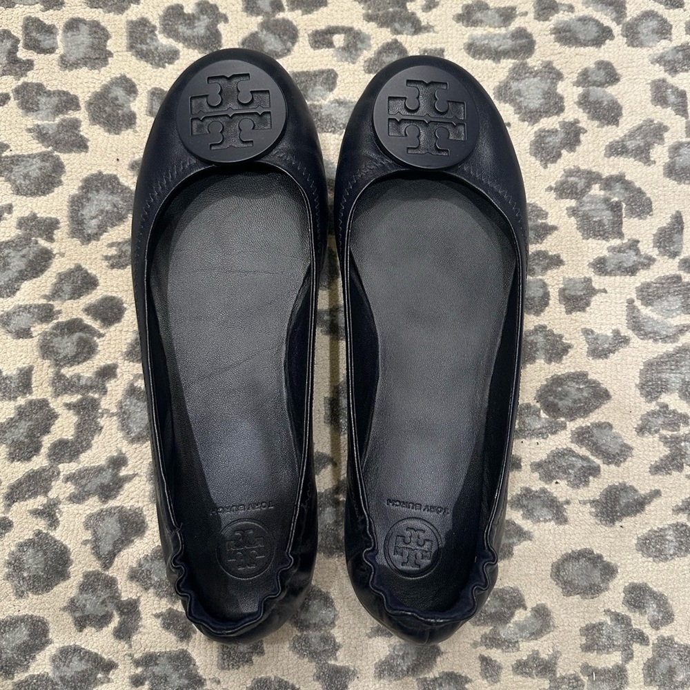 Tory Burch Flats. Navy. Size 9